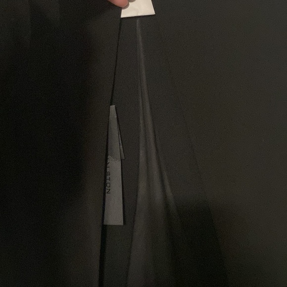 Beautiful halston heritage black dress, short in front long back mesh chest slit - Picture 6 of 8